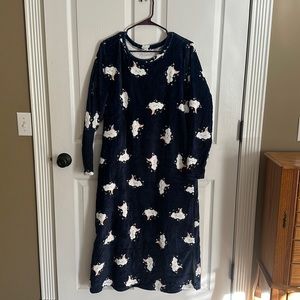 Long thick fleece nightgown. Worn once. Has pockets
